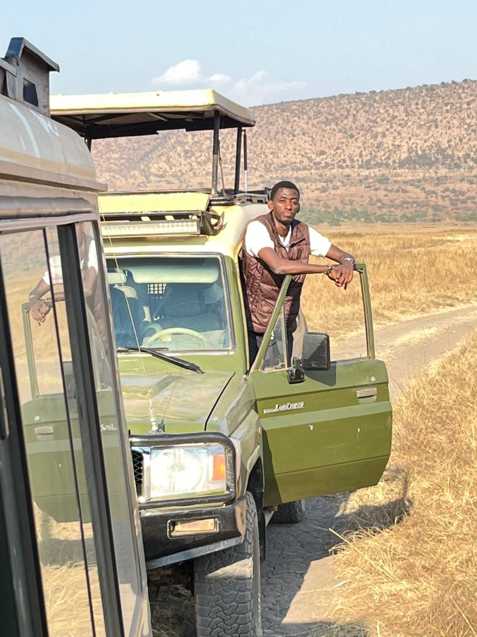 Touris safari guide